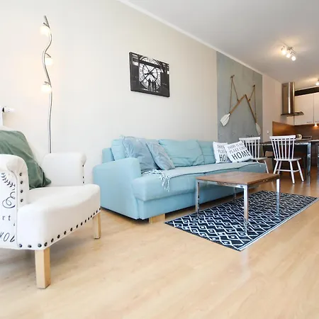 Navigator-portowa 28 *